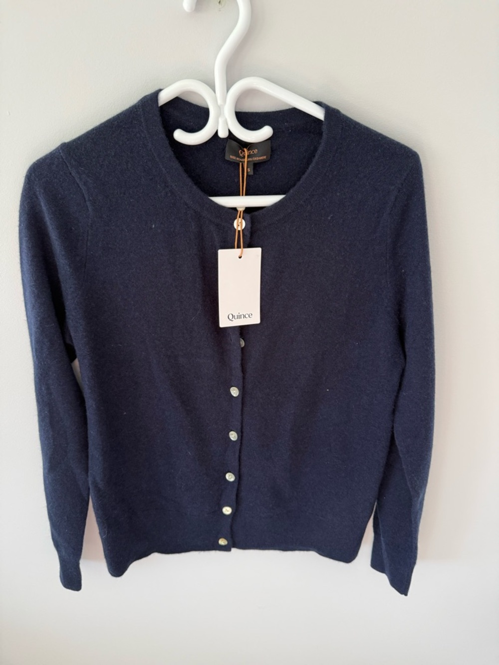 Quince Women's Navy Crewneck Button-Front Cashmere Cardigan